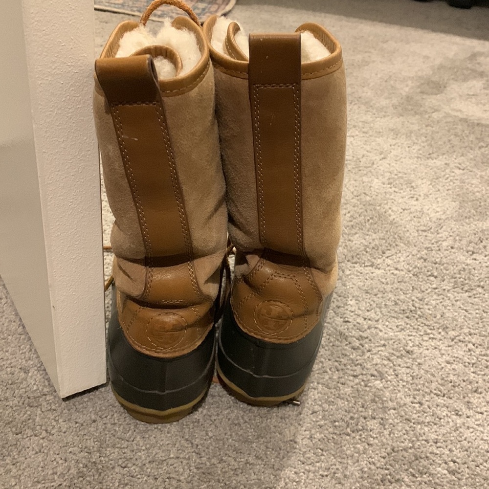 Tory Burch Argyll Lace-Up Duck Boot Snow Shealing - image 4